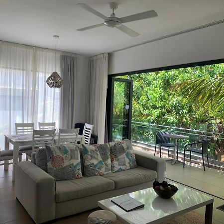 Azuri Apartment 8 Roches Noires Ngoại thất bức ảnh